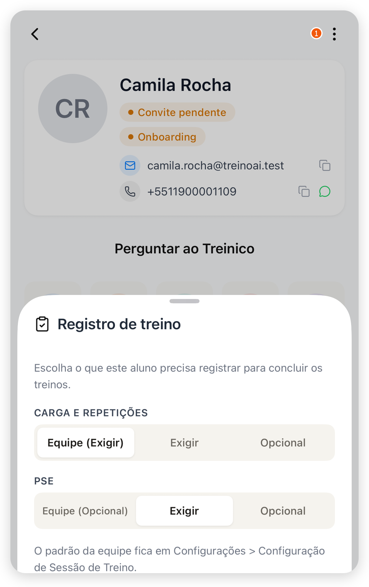 Registro de treino no app do treinador, aberto pelo menu ⋮ do perfil do aluno, com PSE exigida